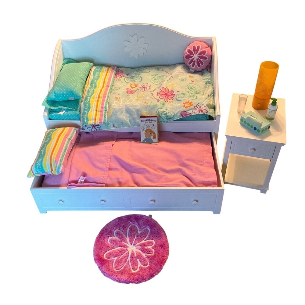 American Girl Doll Trundle Bed & Dreamy Daybed bedding w/Nightstand, Accessories